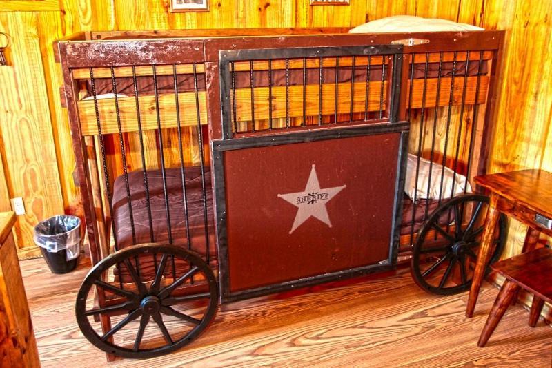 Hotel Diamonds Old West Murfreesboro Esterno foto