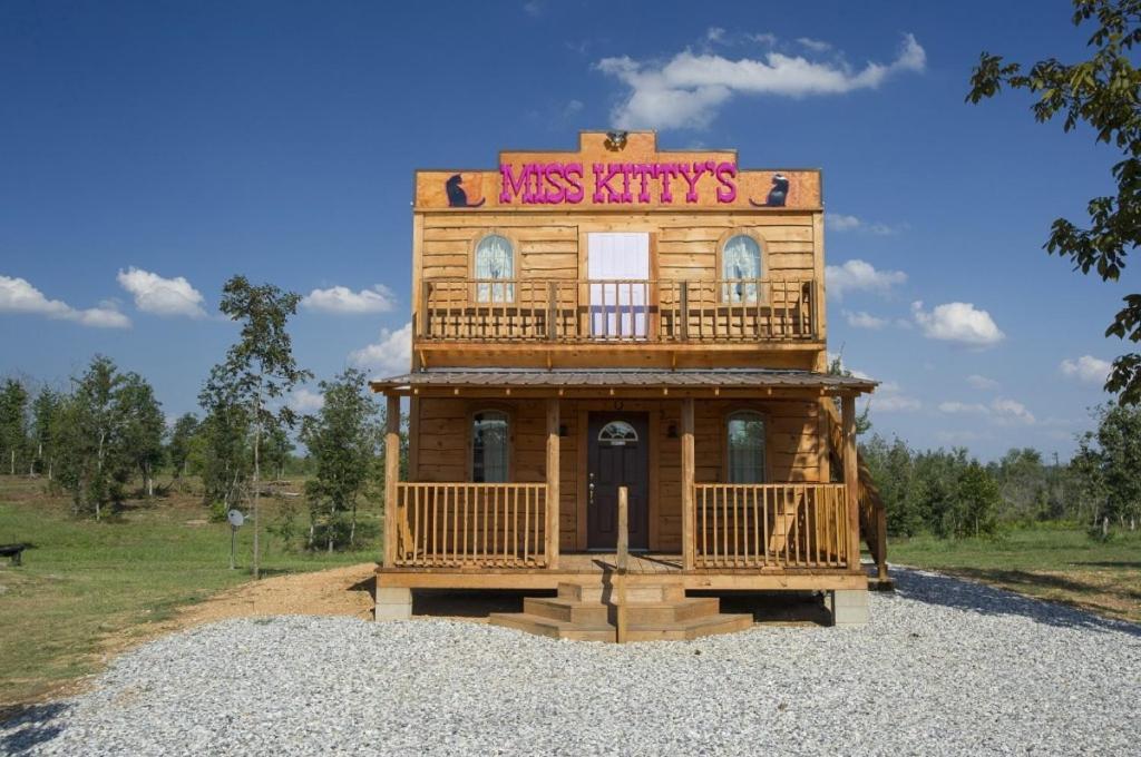Hotel Diamonds Old West Murfreesboro Esterno foto